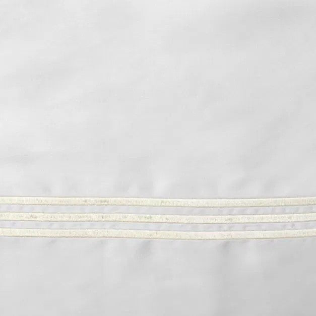 Standard Sham 20″ x 26″ / Pearl/Ivory